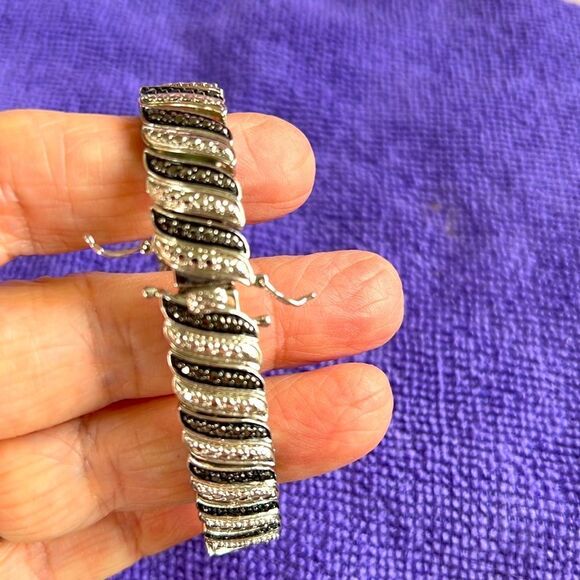Gorgeous OTC Platinum Over Sterling Silver Bracelet - Picture 4 of 7